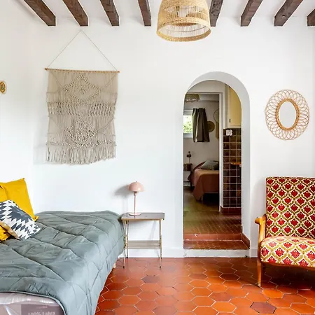 Les Merveilles, Maison Avec Jardin Et Terrasse Au Calme, 1 Double Et Un Coin Nuit Personne, A 5 Minutes A Pied De La Mer, Proximite Omaha Beach, Bayeux, Port En Bessin Et Autres Sites Touristiques بيت للعطل *