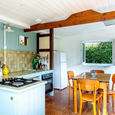 Les Merveilles, Maison Avec Jardin Et Terrasse Au Calme, 1 Double Et Un Coin Nuit Personne, A 5 Minutes A Pied De La Mer, Proximite Omaha Beach, Bayeux, Port En Bessin Et Autres Sites Touristiques * Sainte-Honorine-des-Pertes
